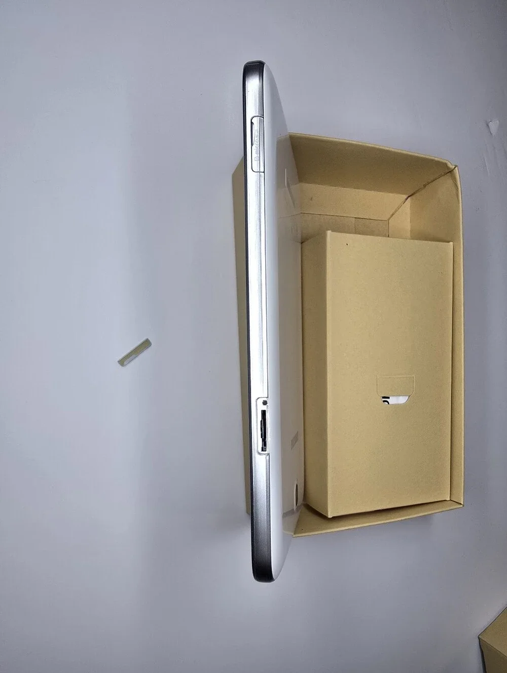 Samsung selling as